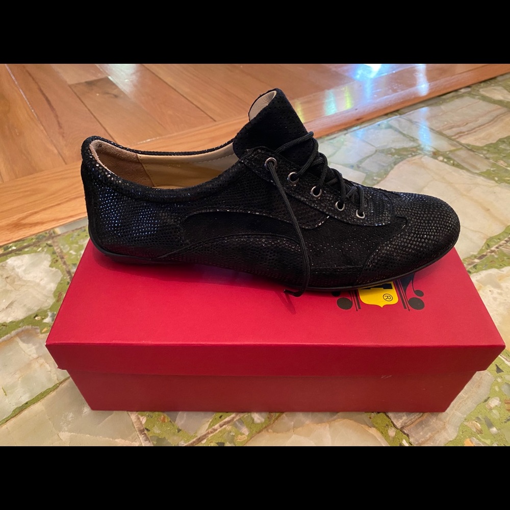 Vaneli Tagus shoes